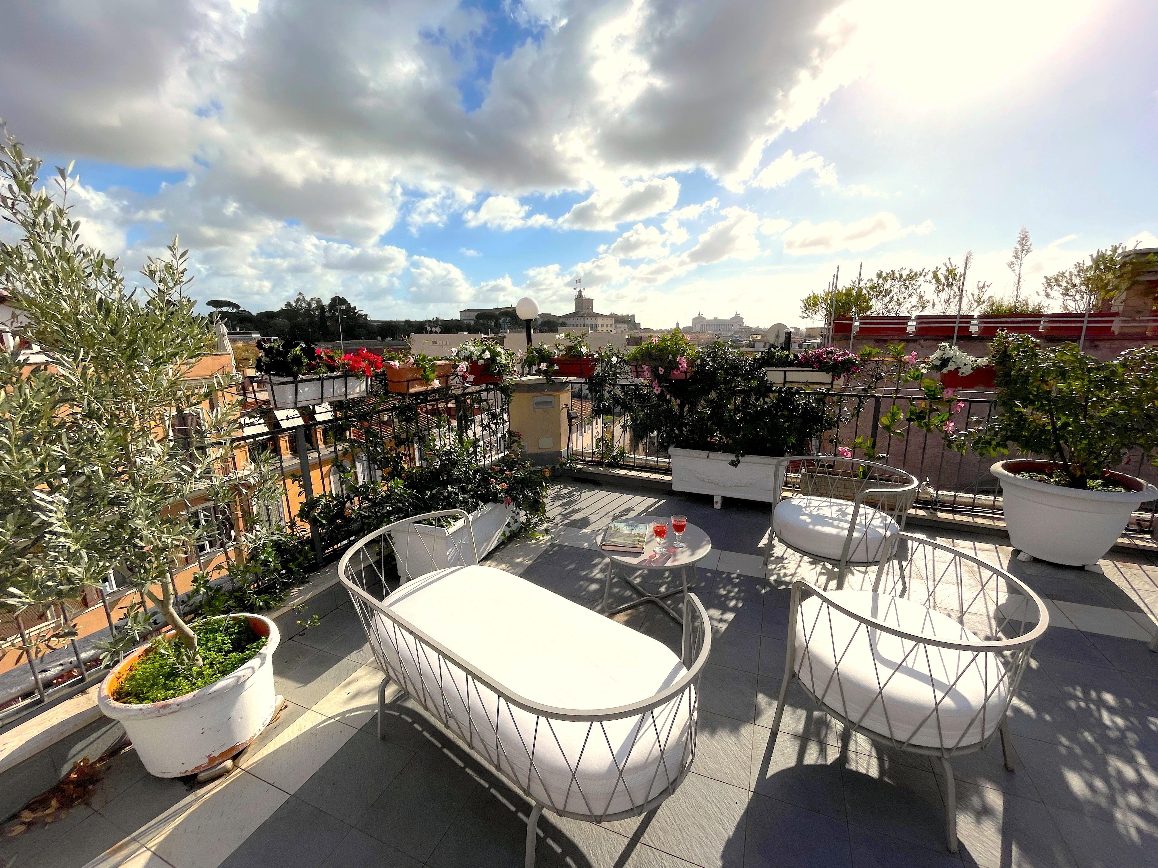 Cecil Hotel Rome, Rome